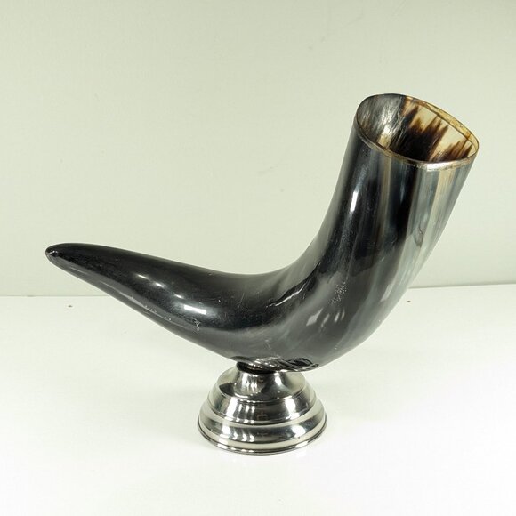 Vintage Cow Horn vase, Steer horn Viking table display - Picture 1 of 11